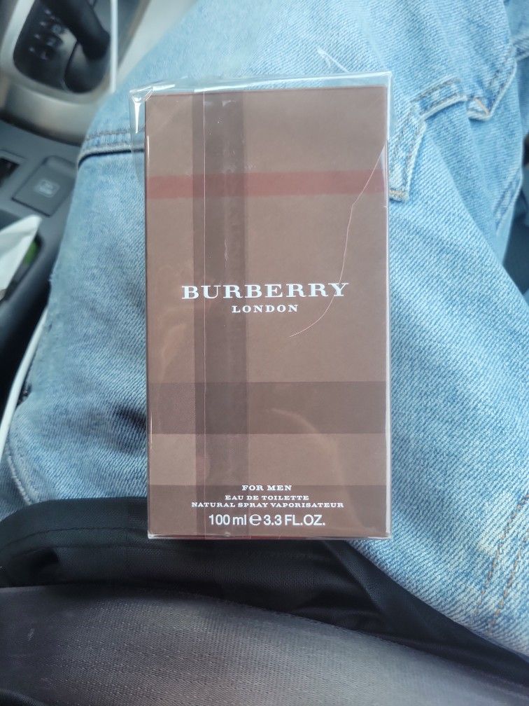 Burberry London For Men 3.3 FL Oz /100mL