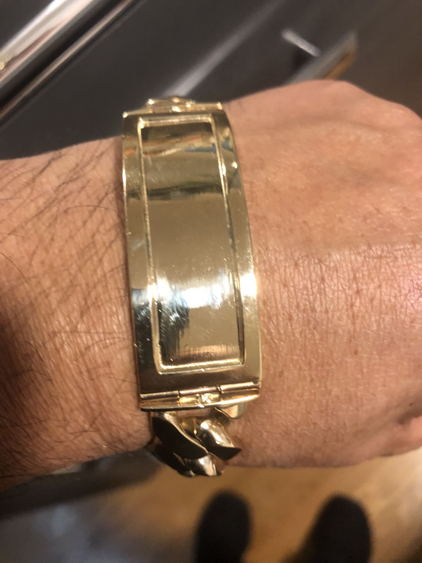 14k Gold Cuban Link Bracelet