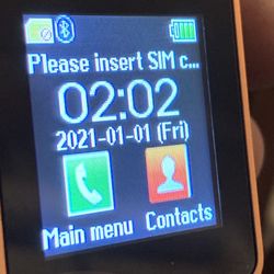 Brand New Smart Watch with camera , for Android or iPhone Bluetooth or cellular