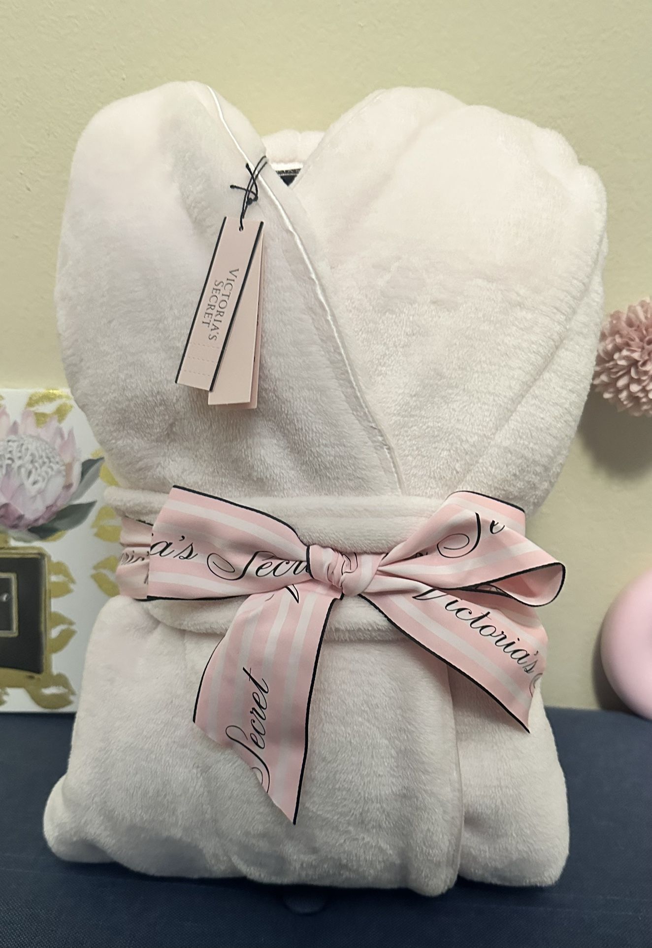 Victoria Secret The Cozy Robe.