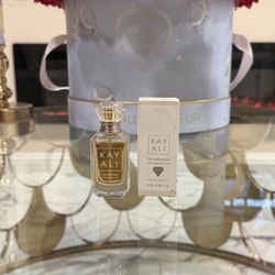 KAYALI THE WEDDING SILK SANTAL | 36 Eau de Parfum🤍