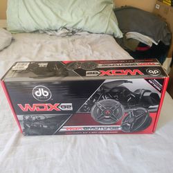 400 watts 6.5" 2 Way loudspeaker.