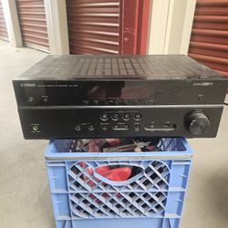 Yamaha 5.1 Stereo Receiver With Blue Teeth 