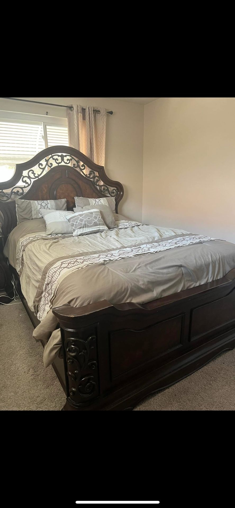 Queen Bedroom Set
