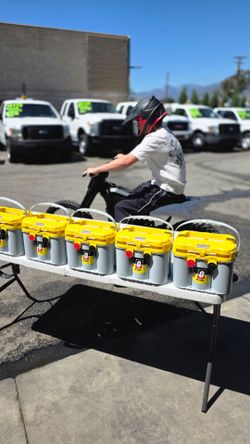 Optima Yellow Top Battery D34/78 Dual Purpose Deep Cycle AGM Car Truck Battery. Bateria de Gel Para Carro Camioneta
PRICE IS FIRM. Optima Yellow Top