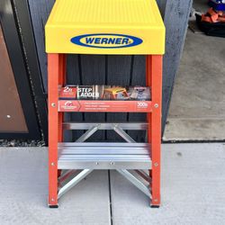 Werner 2 Ft Step Ladder
