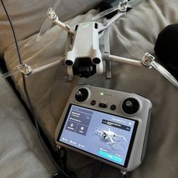 DJI Mini 3 PRO ( Great Condition ) With DJI RC transmitter And Battery 