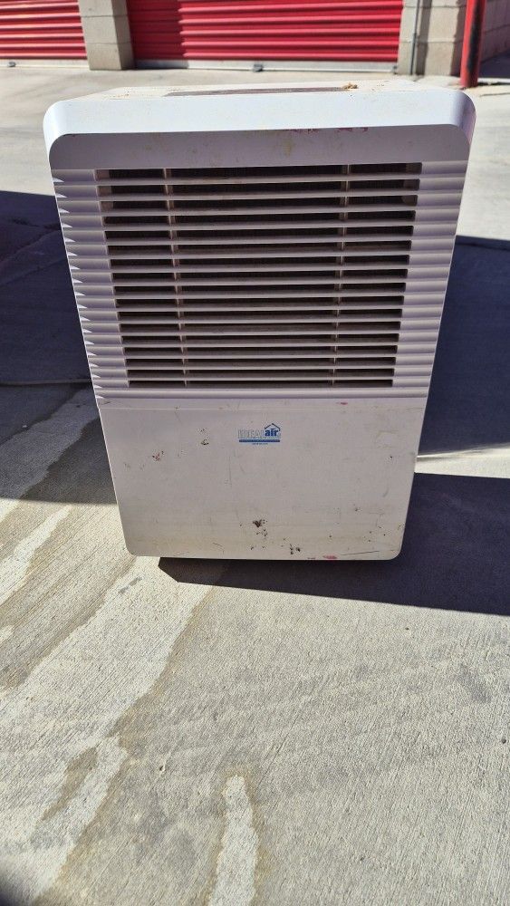Dehumidifier 
