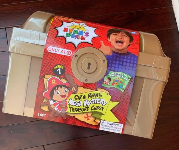 Ryan's World Mega Mystery Treasure Chest for Sale in Selden, NY - OfferUp
