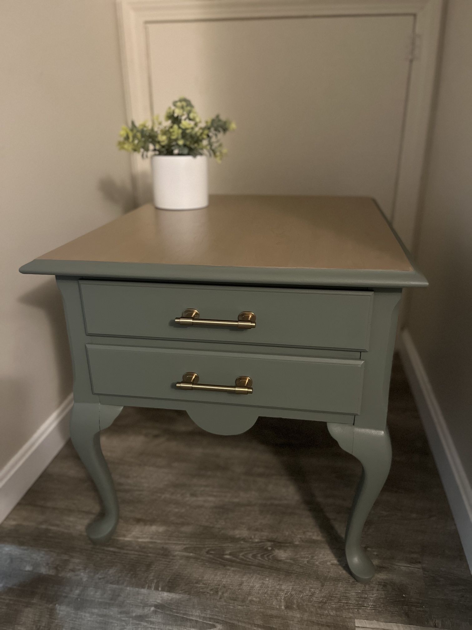 Refinished End Table 