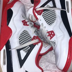 Jordan 4 