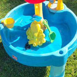 Water Table with toys!
