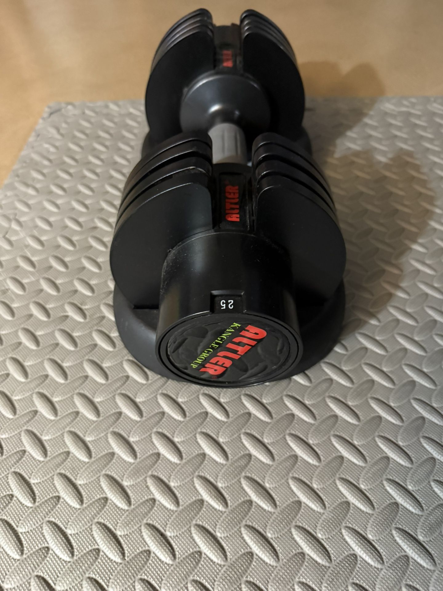 Adjustable Dumbbell