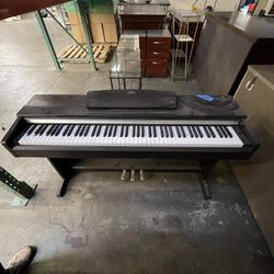 Yamaha Piano