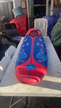 Surfboard 🏄🏼 6 foot Soft Board w/Excellent Leash