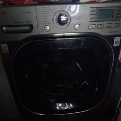 LG Washer With LG Gas Dryer Set With Steam Care (Extra More Capacity Washer 5.2 cubic Feet, Dryer 9.0 c.f)