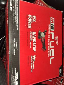 Milwaukee M18 FUEL 4-1/2"/5" Angle Grinder New
