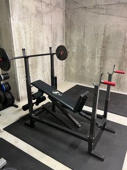 TDS Weightlifting Bench - excellent condition