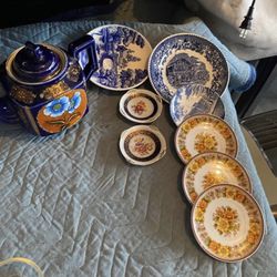 Vintage tea pot and vintage china