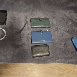 Marc Jacob's Wallet/Wristlet Set