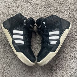 Adidas Sneakers Size 6US