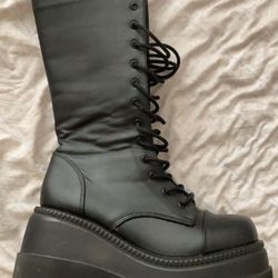 Demonia Shaker 72 Boots
