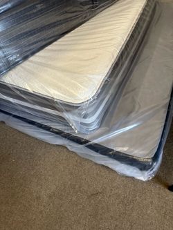 Queen mattress