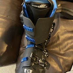 Salomon ski boots X MAX 100, size 9.5 USED TWICE 