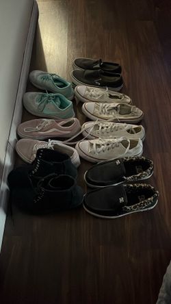 Lot of Women’s shoes 