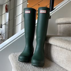 Hunter Green Boots Size US5 EU6 