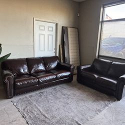 GENUINE TOP GRAIN ITALIAN LEATHER COUCH AND LOVE SEAT SET, DELIVERY INCLUDED  