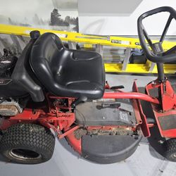 Snapper Riding Mower 