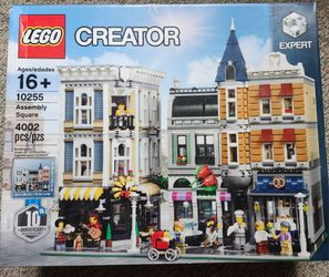 Lego Set #10255 - Assembly Square