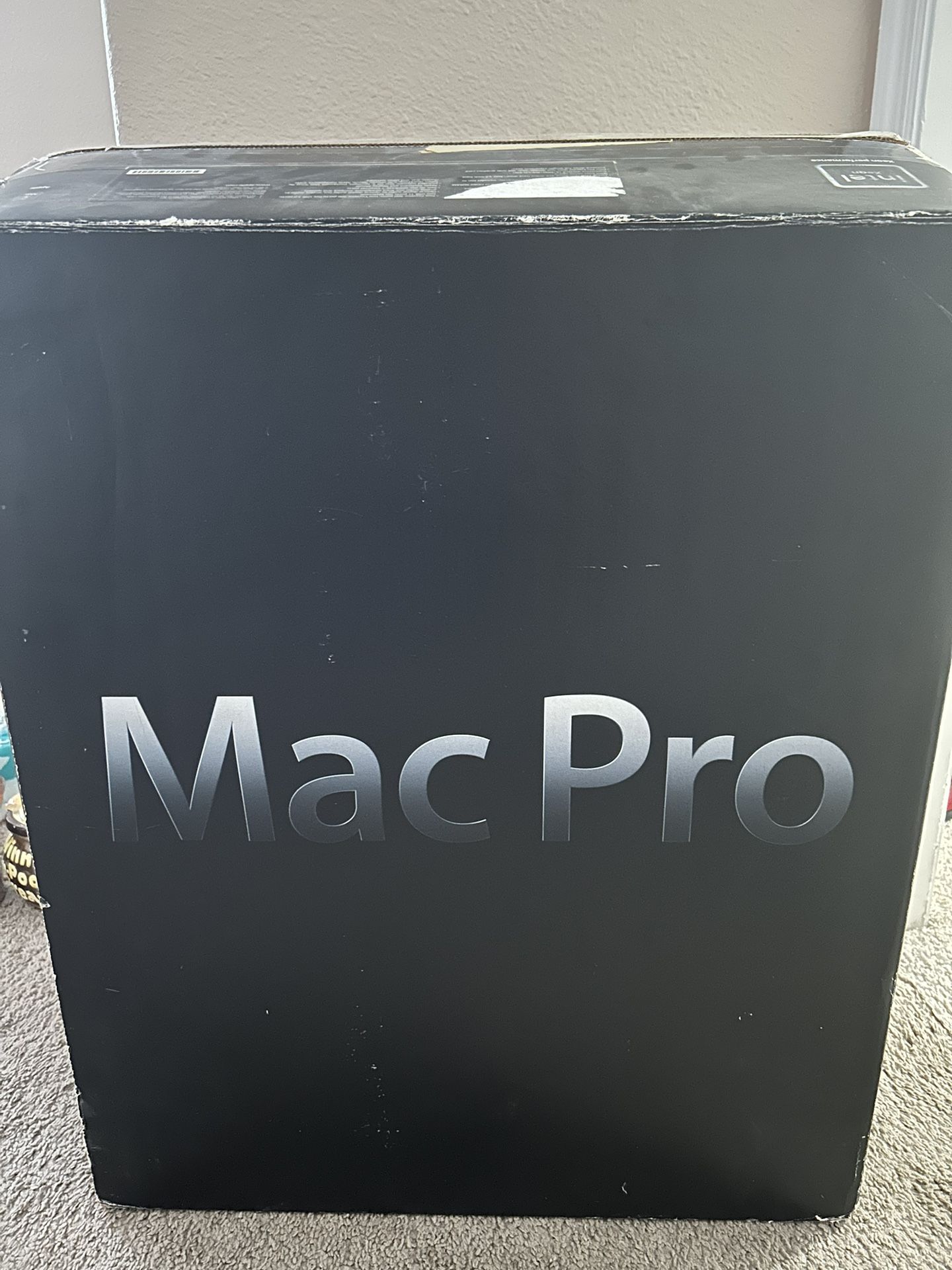 Apple Mac Pro 4.1 2009 with Original Box - Running Monterey - 16 GB RAM  - or trade for videogames