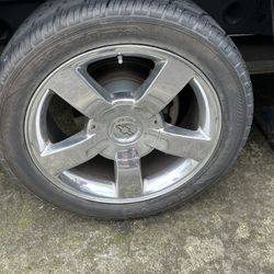 Oem Silverado Ss 20s Stock With Like New Tires 6 Lug