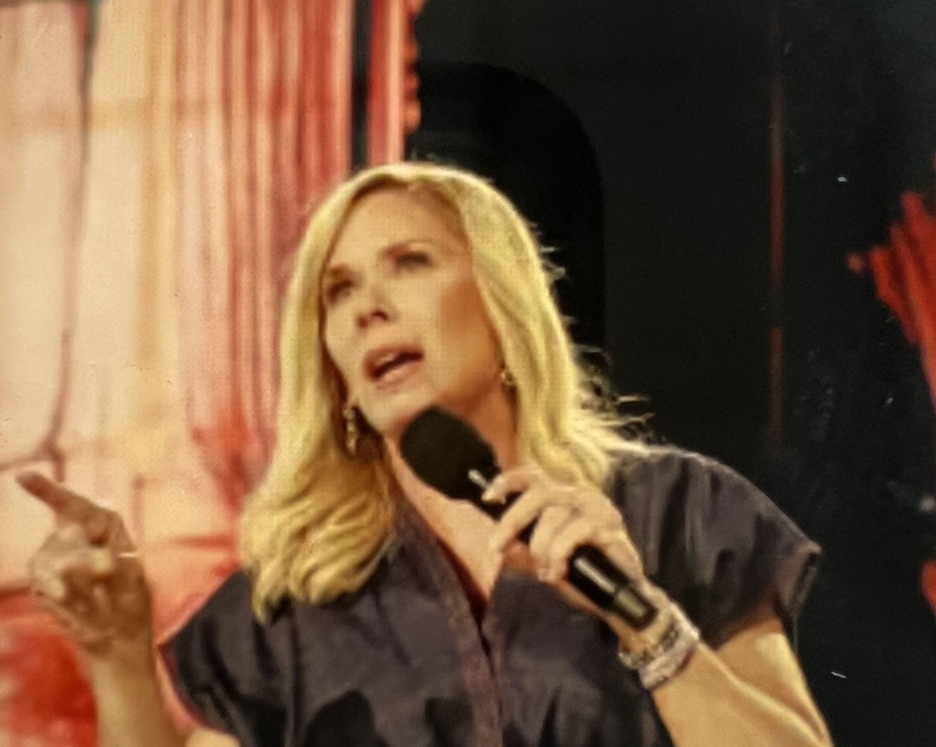 Leanne Morgan At TO Performing Art Center Tickets 8/3 at 7 PM