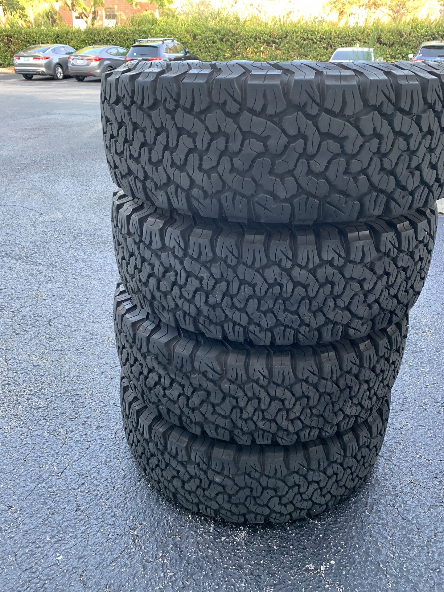 Bfgoodrich All Terrain Tires 265/70/17 for Sale in Fort Lauderdale, FL