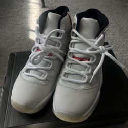 Jordan 11 Retro Platinum Tint 