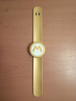 Gold Mario Power Up Band Universal Studios Super Nintendo World Limited Edition