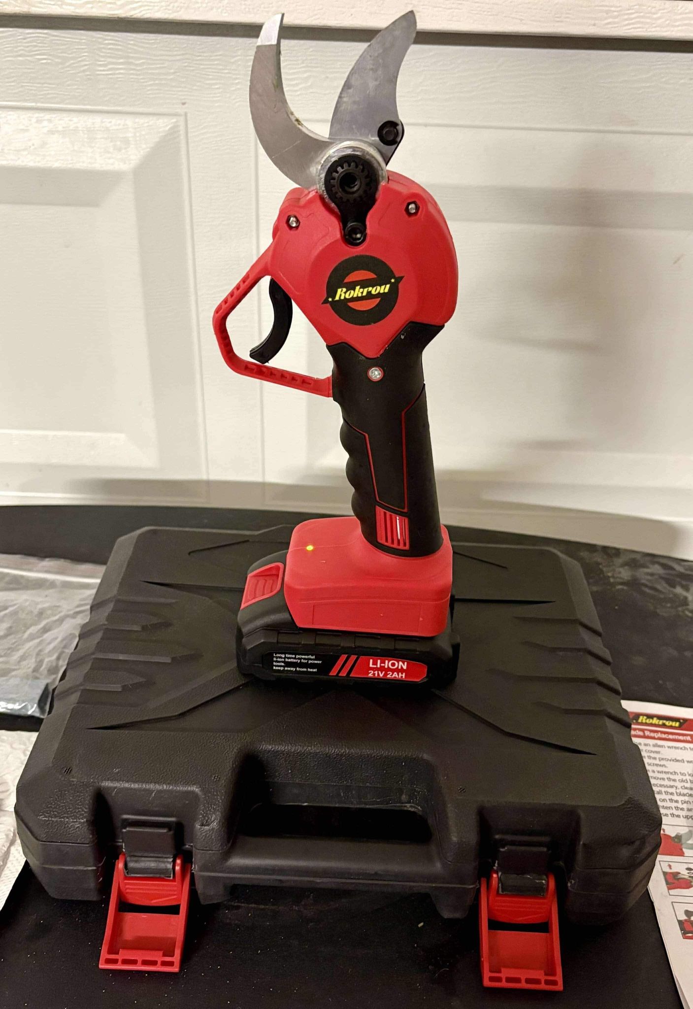 Brushless Cordless Electric Pruning Shears - 2 Batteries & Charger - North Glendale