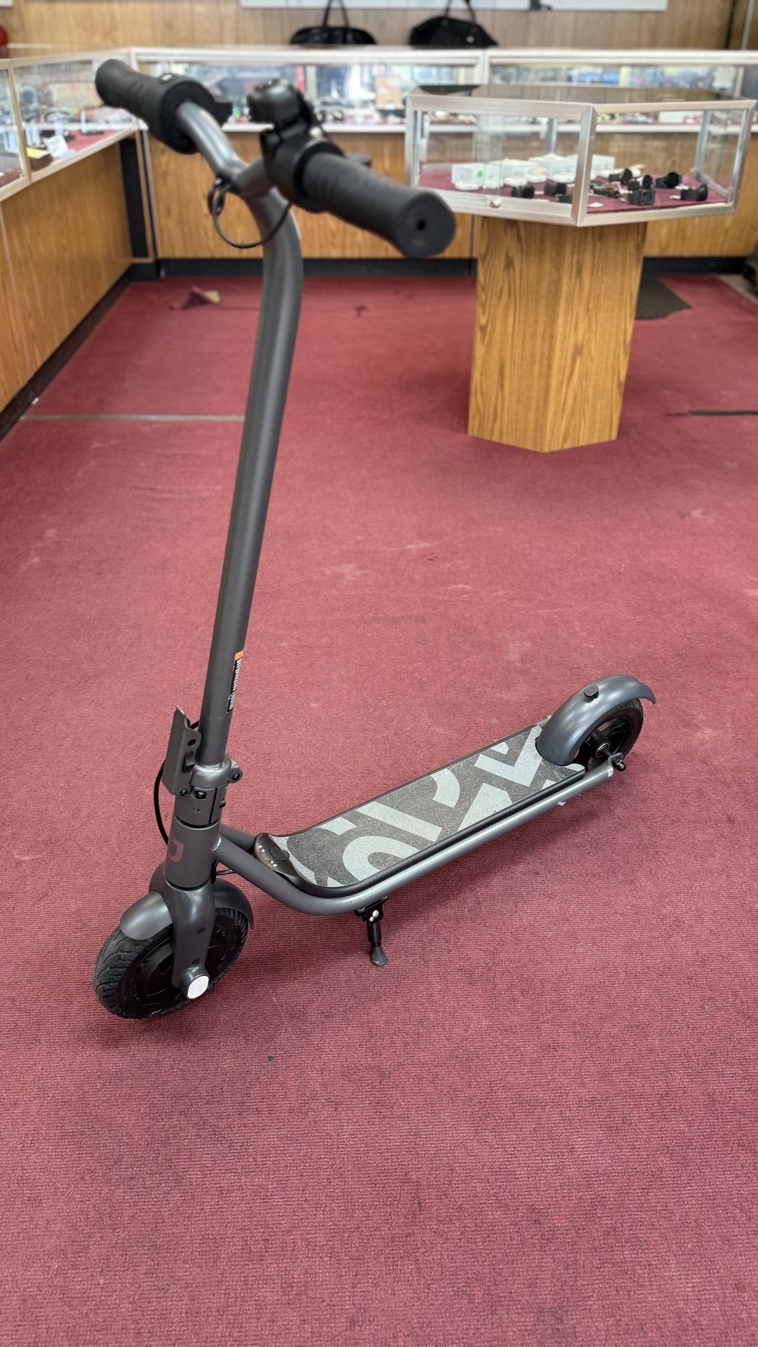 Jetson Loomis Electric Scooter 