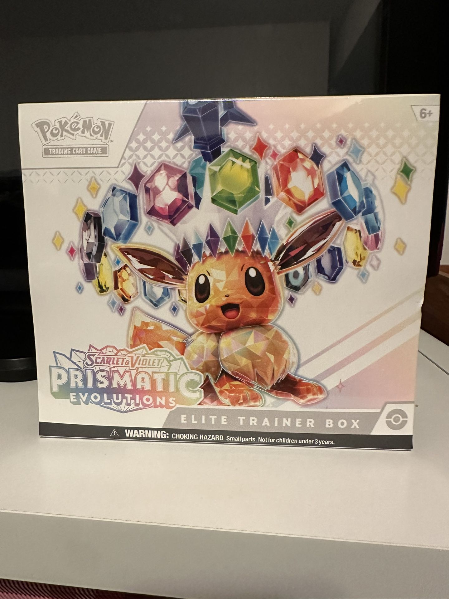 Pokemon Prismatic Evolutions Elite Trainer Box