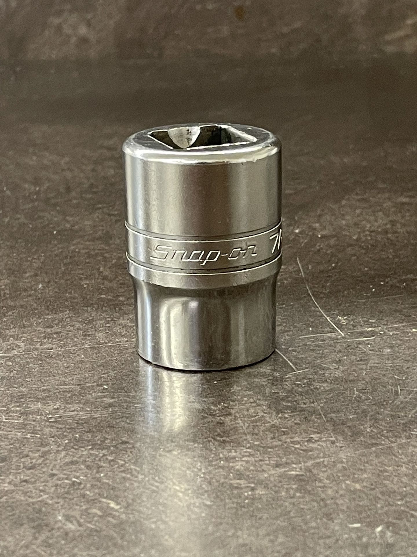 Snap-on 3/4" Drive 12-Point SAE 7/8" Flank Drive Shallow Socket (LDH282)