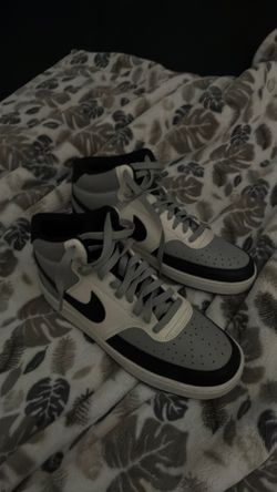 Size 10 Brand new Nike shoes