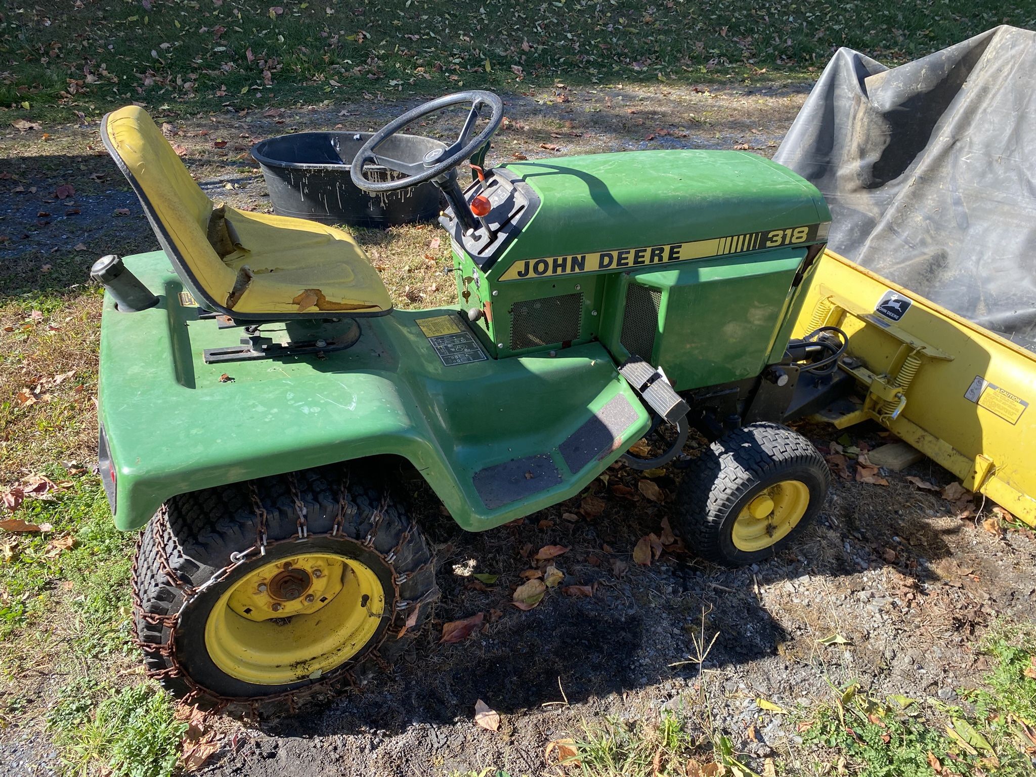 John Deere 318 Garden Tractor
