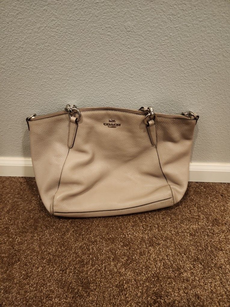 Coach Ava Tote