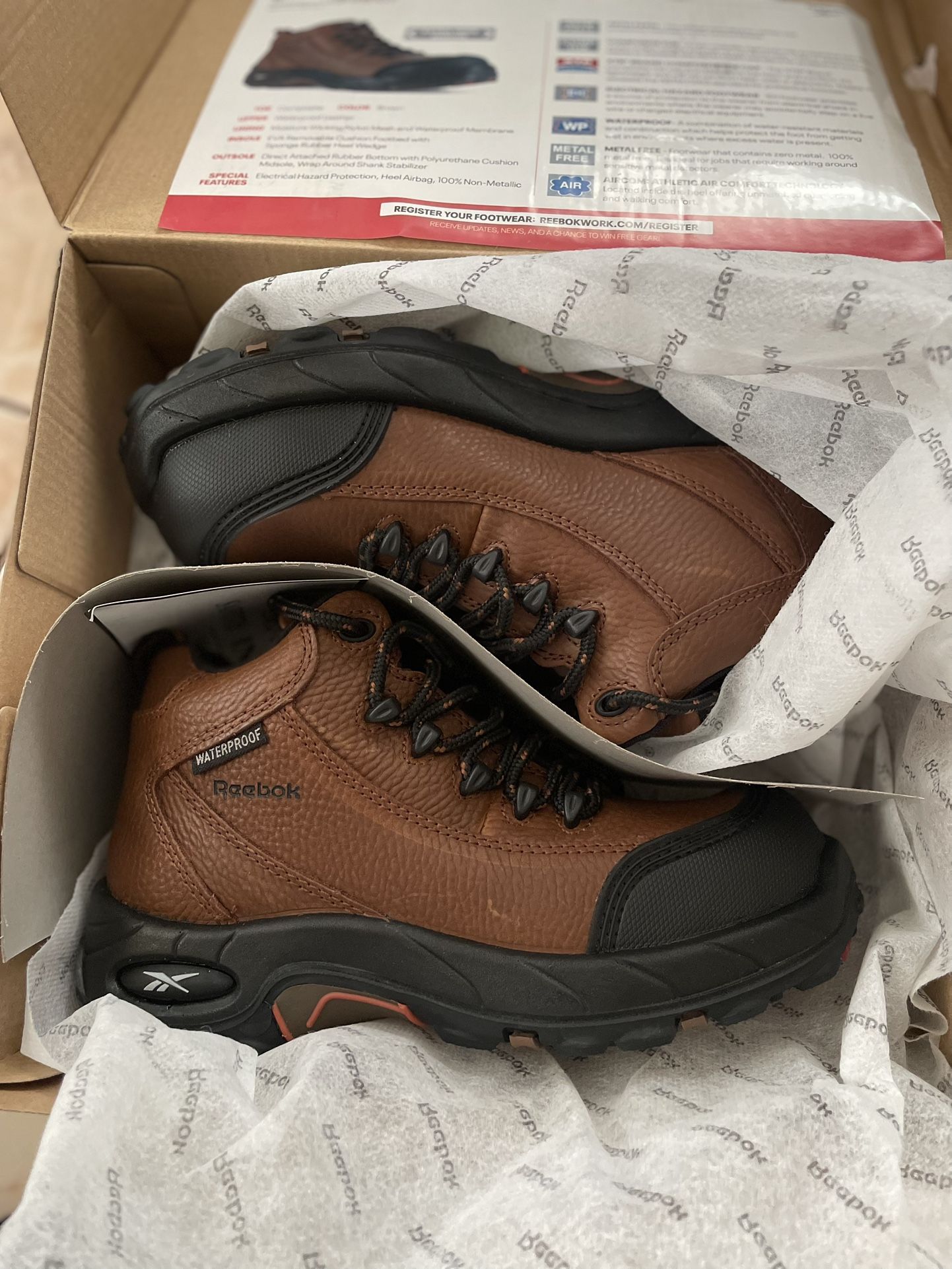 WORK BOOTS