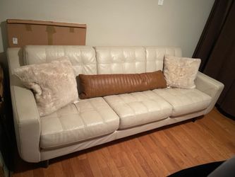 Havertys cream Leather Sofa