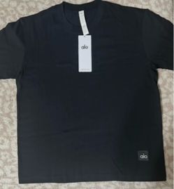 Alo Black Men’s Tee $40 **READ DESCRIPTION**