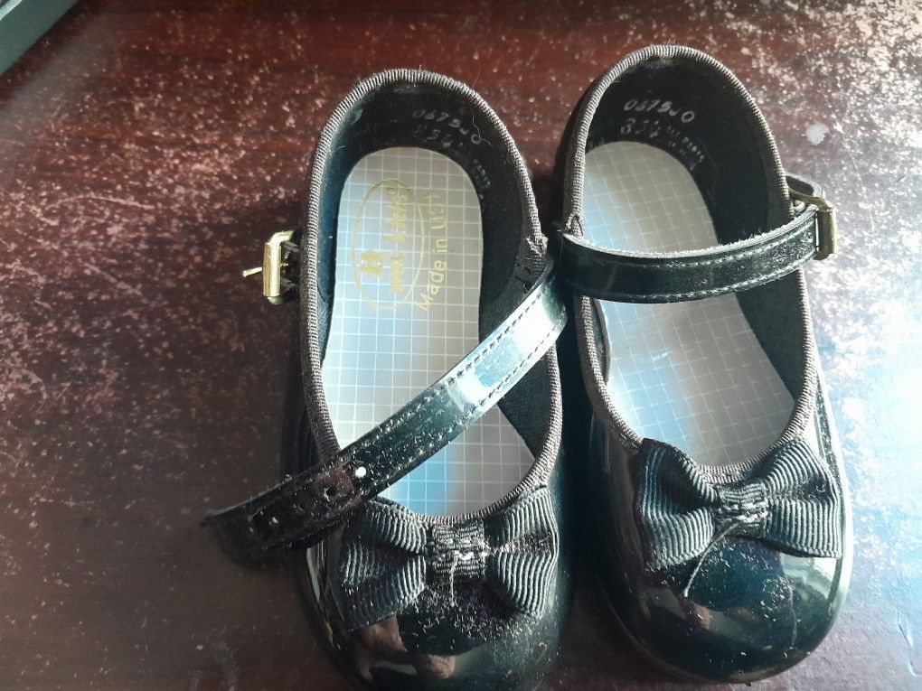Vintage Wee Girls Shoes Size 3 As Pictured